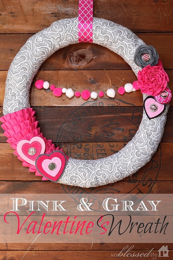Pink and gray valentines wreath
