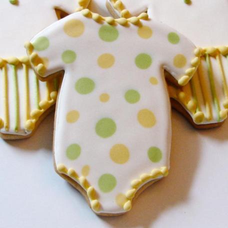 baby shower onesie-dotty-cookies-3