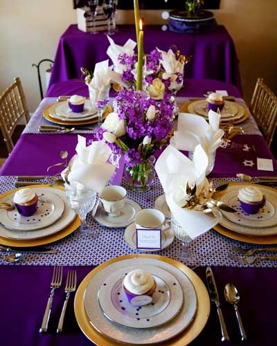 purple and gold party tablescape